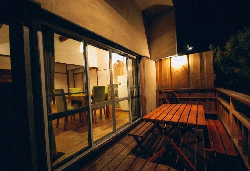 Дом 1 Спальня, Villa Yumigahama