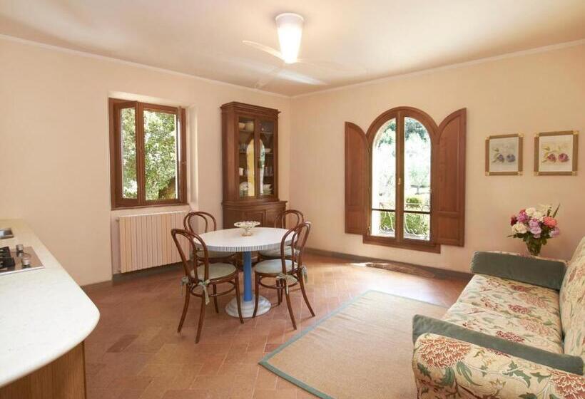 Апартаменты 1 Спальня Вид на Сад, Villa San Simone