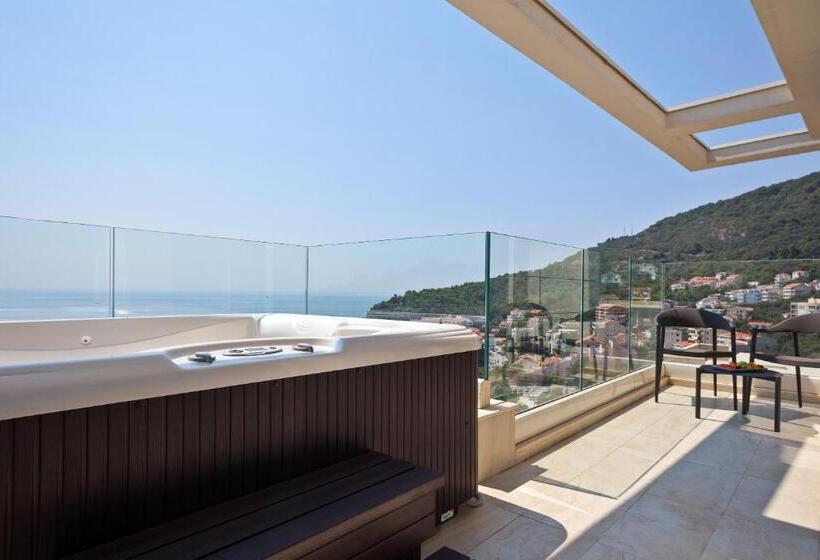 سوییت جونیور اجرایی, Ami Budva Petrovac