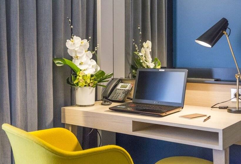 Студия Премиум, Nemea Appart Hotel Cannes Palais