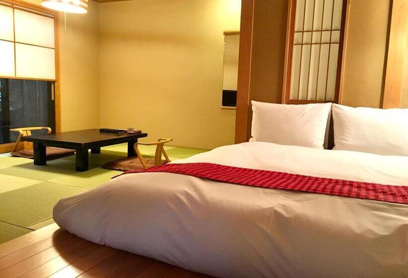 Quarto Estandar, Toushinan Komeya