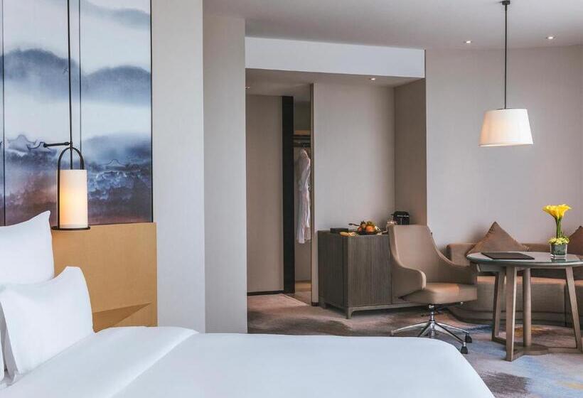 Номер Deluxe Кровать Кинг Вид на Город, Pullman Fuzhou Tahoe