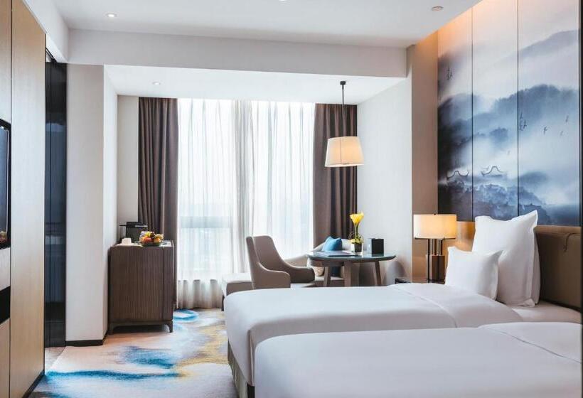 Номер Executive, Pullman Fuzhou Tahoe