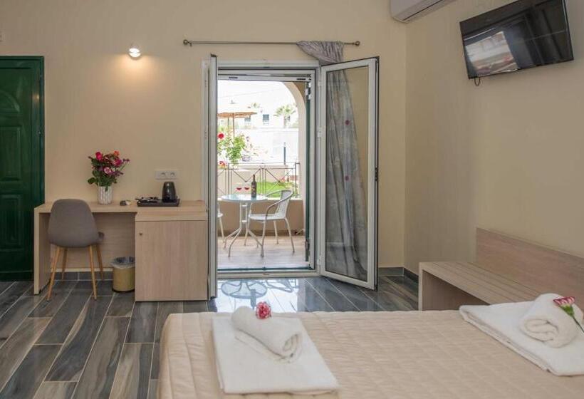 Номер Deluxe, Amour Holiday Resort