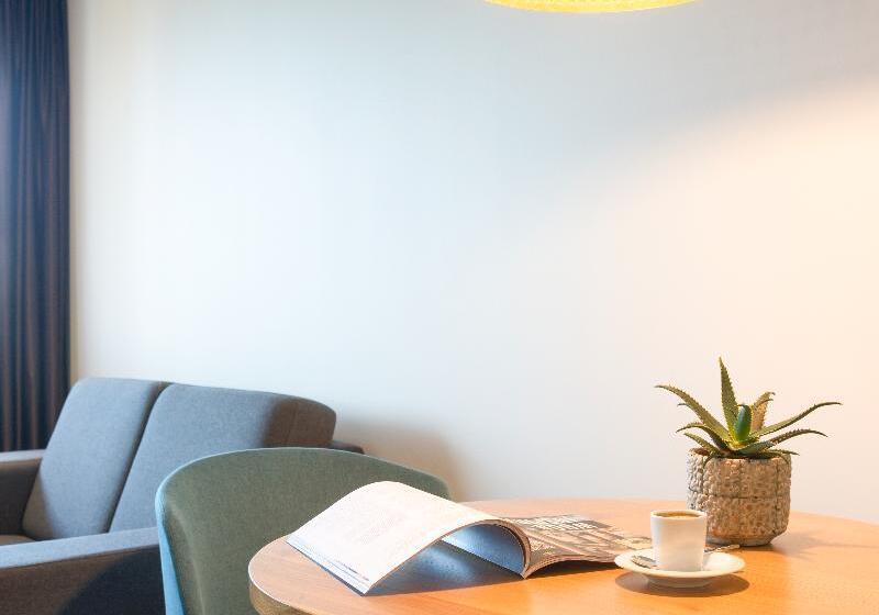 스탠다드 스튜디오, Adagio Amsterdam City South