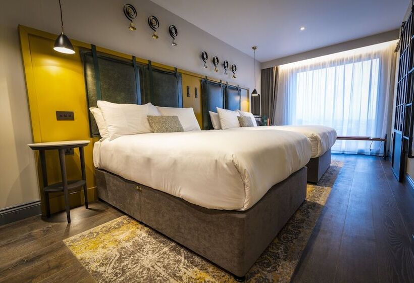 Номер Deluxe, Clayton Hotel City Of London