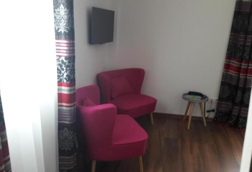 Номер Deluxe, Les Aubepines