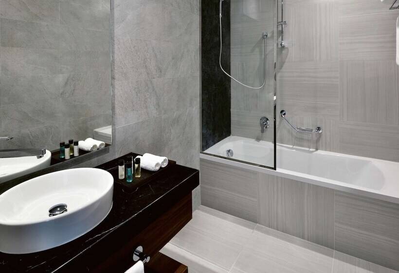 Апартаменты 1 Спальня, Mövenpick Hotel Apartments Downtown Dubai