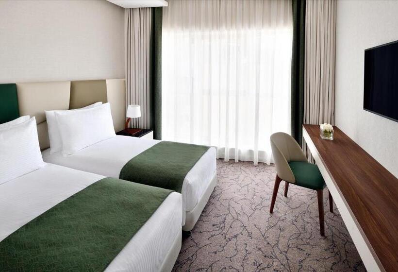 Семейные Апартаменты, Mövenpick Hotel Apartments Downtown Dubai