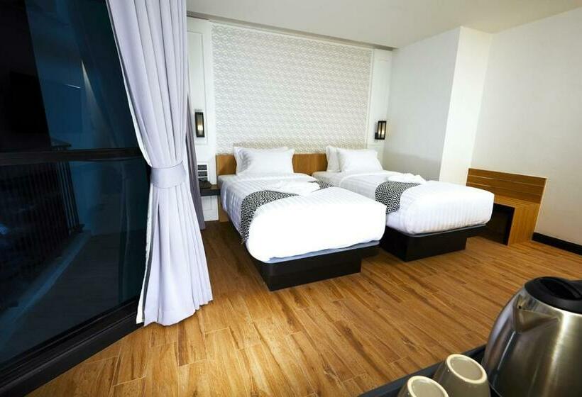 Номер Deluxe, Chezzotel Pattaya