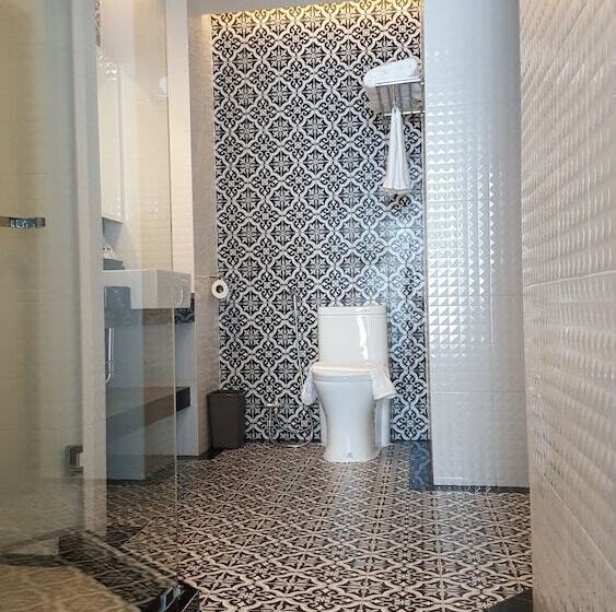 Люкс, Chezzotel Pattaya