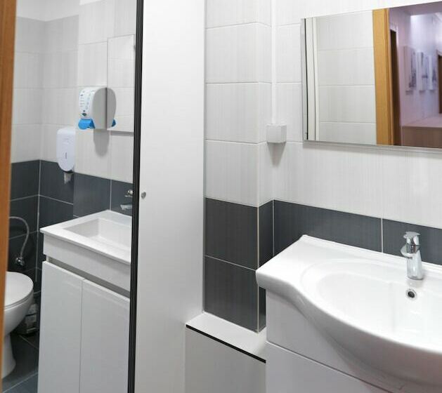 اتاق استاندارد با سرویس بهداشتی مشترک, My Charm Lisbon Suites
