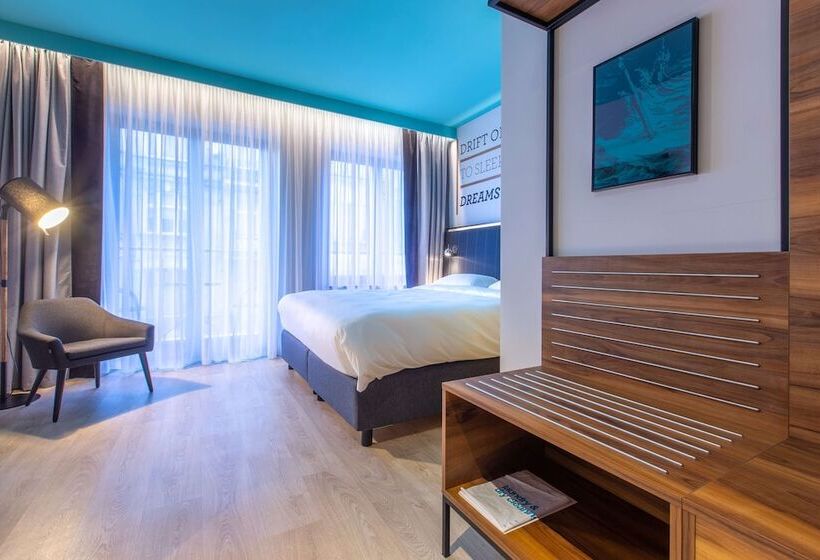 Номер Superior с Балконом, Park Inn By Radisson Poznan