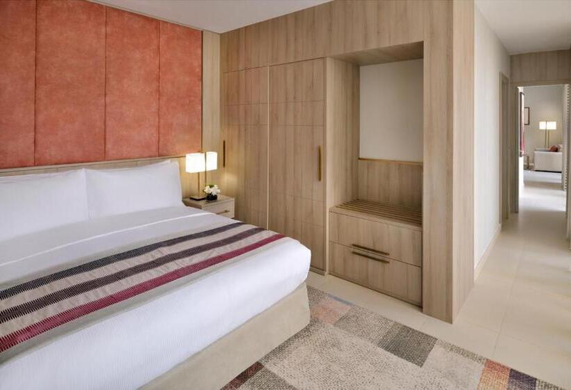 Люкс Deluxe Кровать Кинг, Mövenpick Hotel Tahlia Jeddah