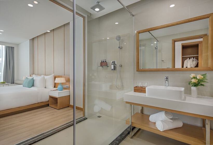 سوئیت پریمیوم با چشم‌انداز دریا, Tms Hotel Da Nang Beach