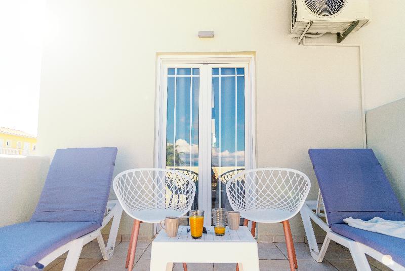 Апартаменты Superior 1 Спальня Вид на Море, Olive Grove Beachfront