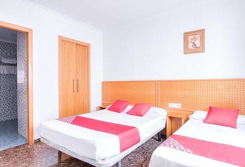 Семейный Номер, Hostal Nova Picanya
