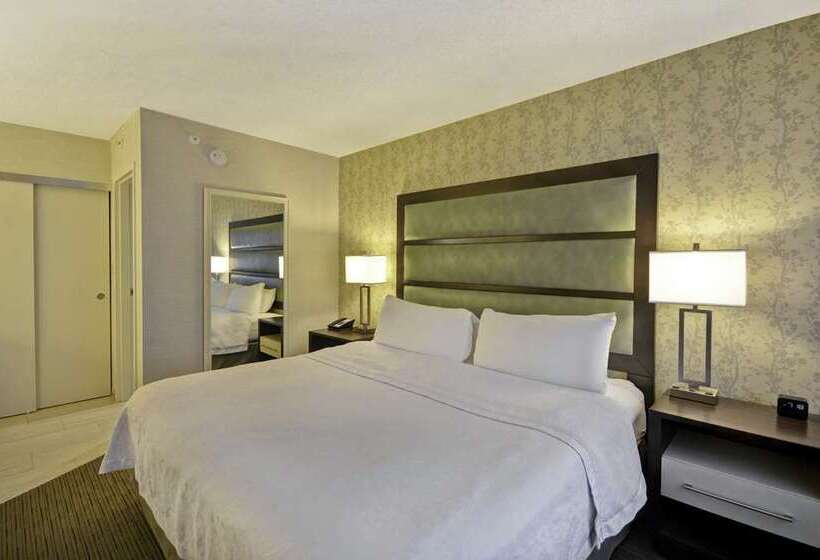 Люкс Кровать Кинг, Embassy Suites By Hilton St Augustine Beach Oceanfront Resort