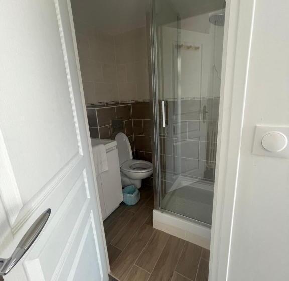 Quarto Estandar com Sacada, Le Clos Normand