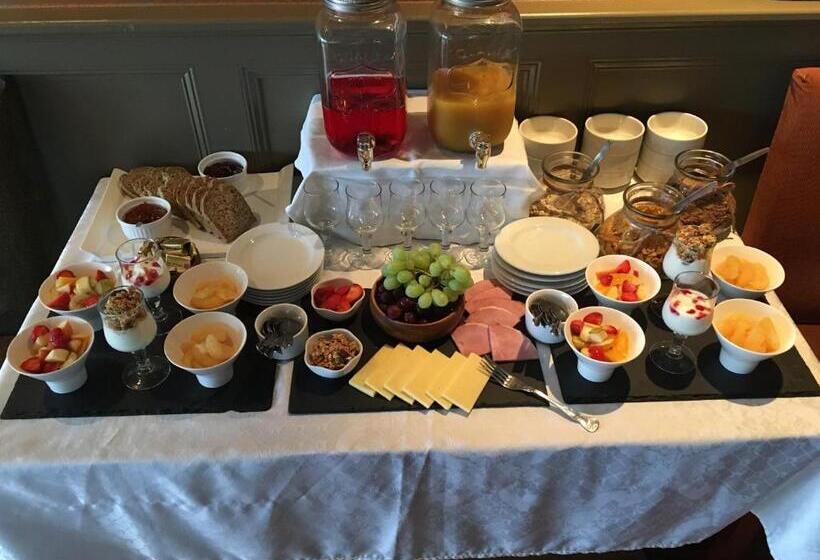 Номер Стандарт, Keanes Of Curraheen, Bar, Restaurant & Accommodation