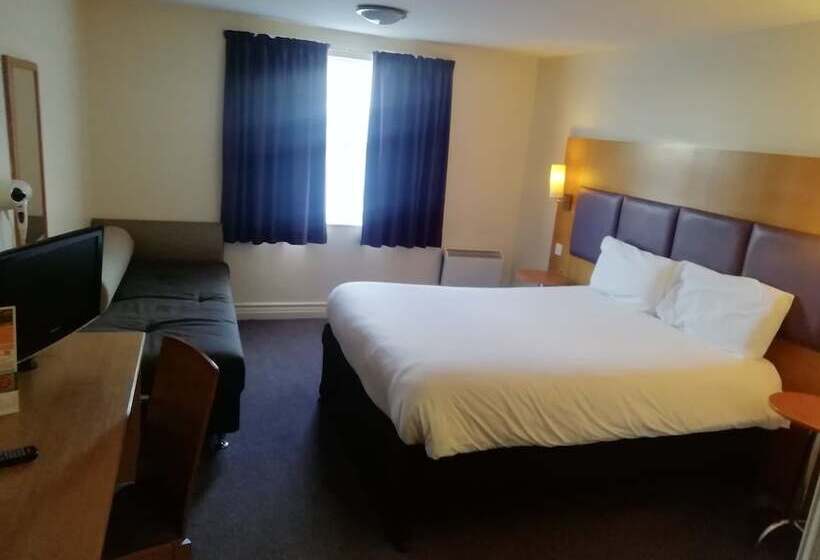 Номер Стандарт, Purple Roomz Preston South