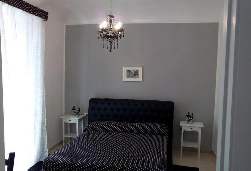套房, Gualtiero Camere & Suite