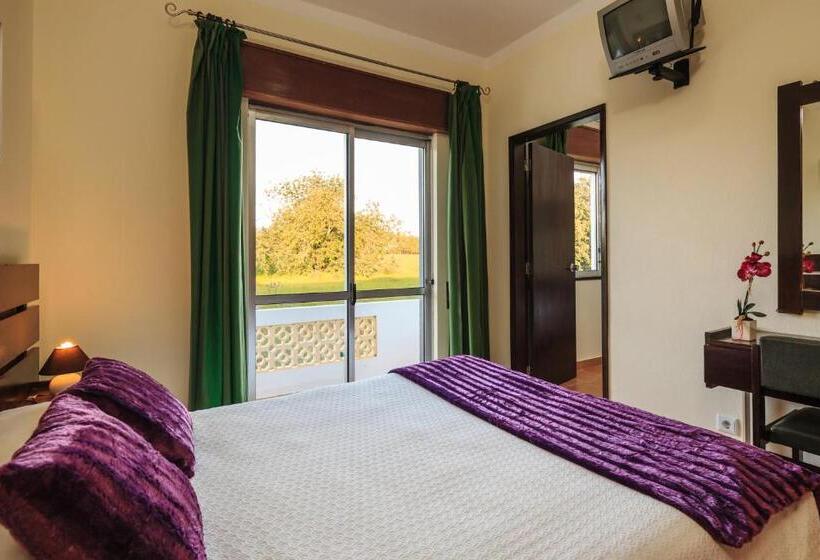 패밀리 룸, Guest House Oliveira