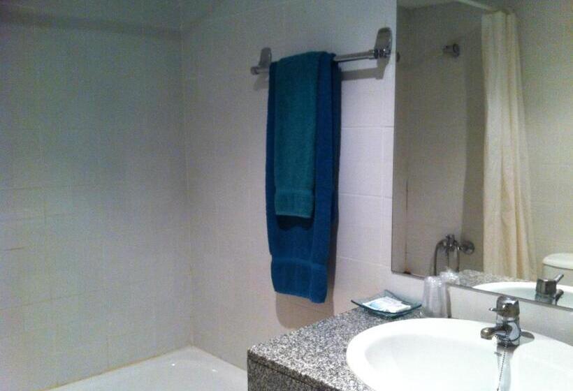 스탠다드 룸, Hostal Del Ripollès