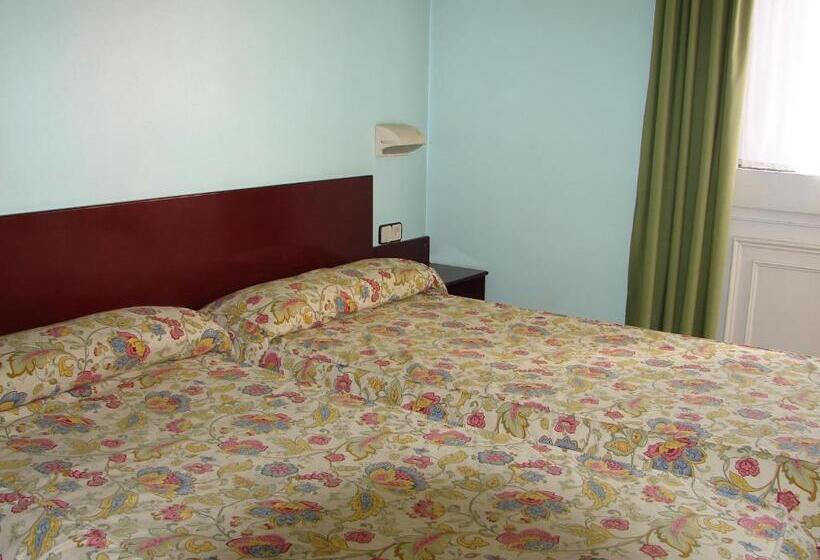 스탠다드 룸, Hostal Del Ripollès