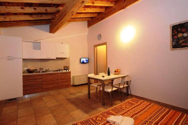 Студия Стандарт, Agriturismo Corte La Sacca