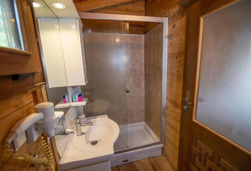 Дом 1 Спальня, Sea Valley Lodge
