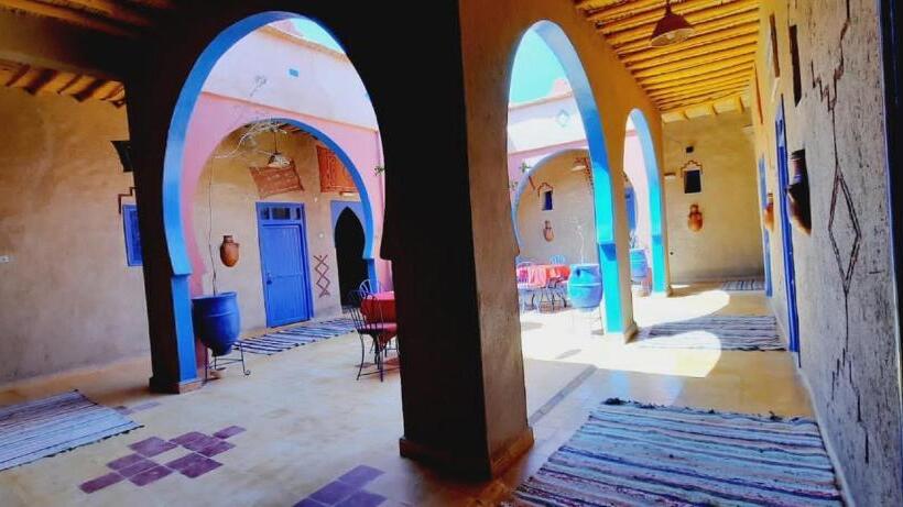 Четырехместный Номер Стандарт, Hôtel Riad Tadarte Familier