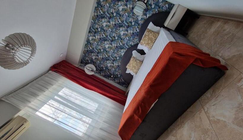 חדר אקונומי, Oituz Boutique Residence