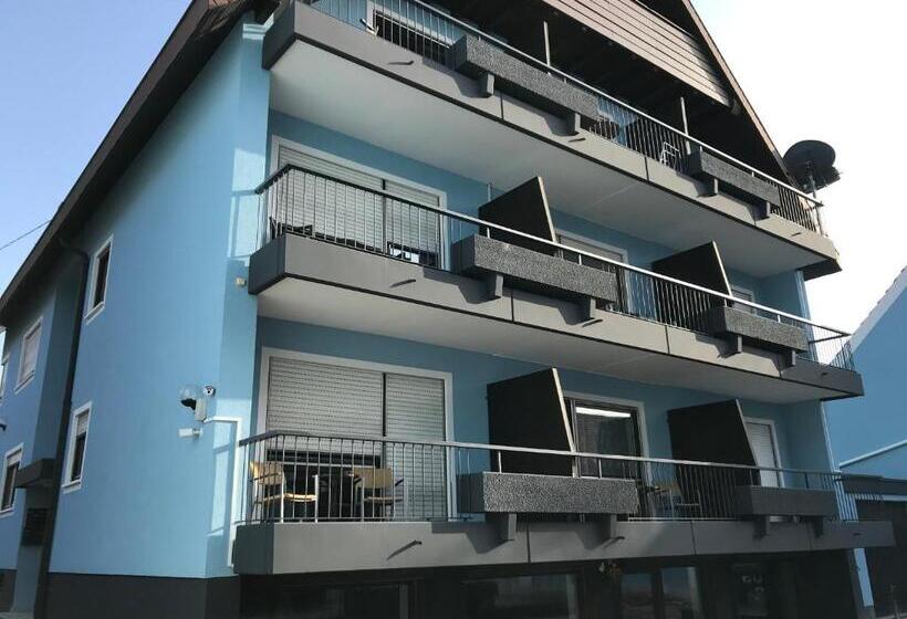 Номер Стандарт, Eisberg Gästehaus & De Luxe Appartements