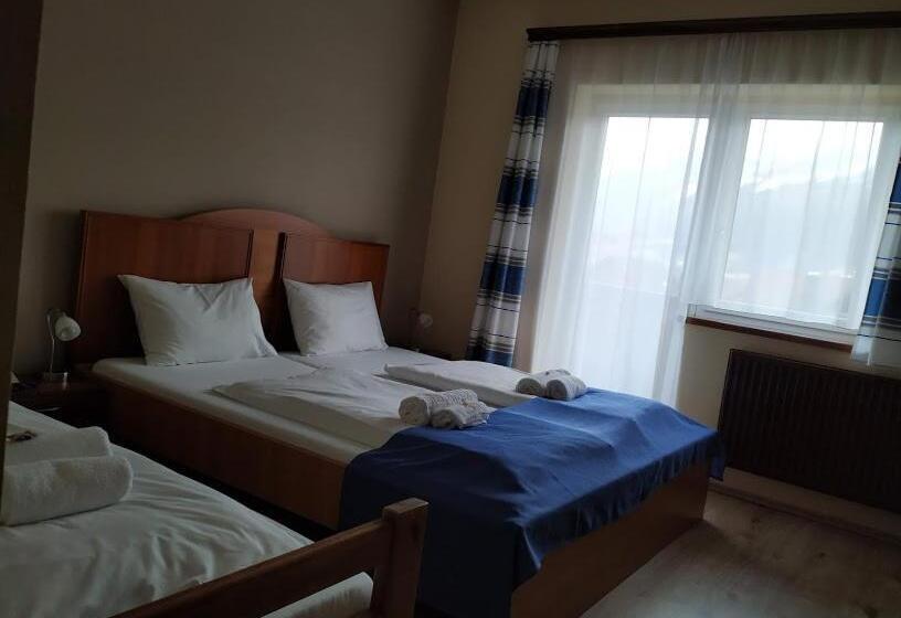 Номер Стандарт Трехместный, Pension Tilly
