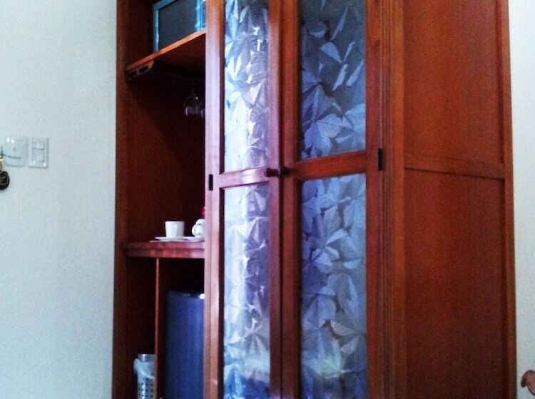 수피리어 룸, Portal Del Santo