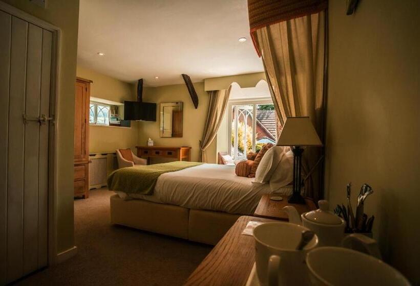 اتاق استاندارد, The Salty Monk Bed & Breakfast