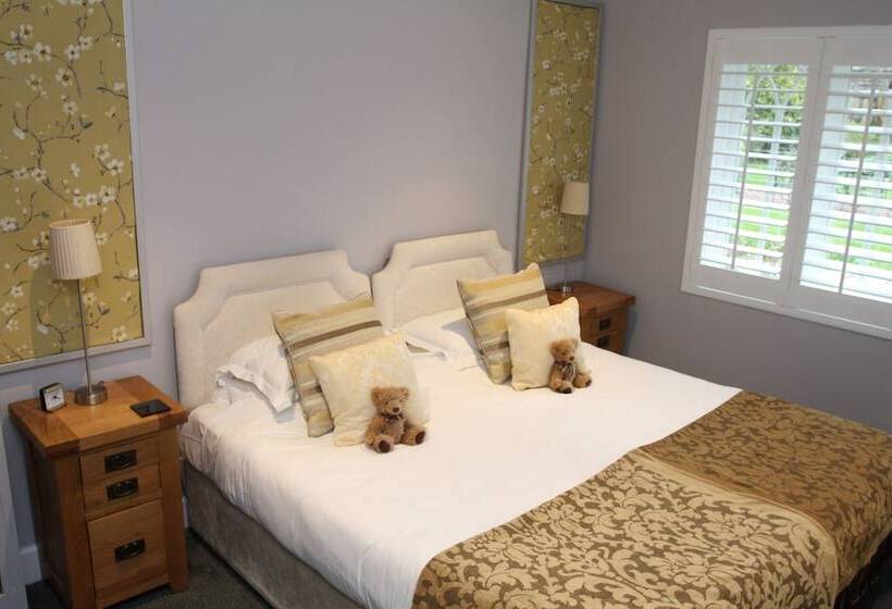 اتاق استاندارد, The Salty Monk Bed & Breakfast