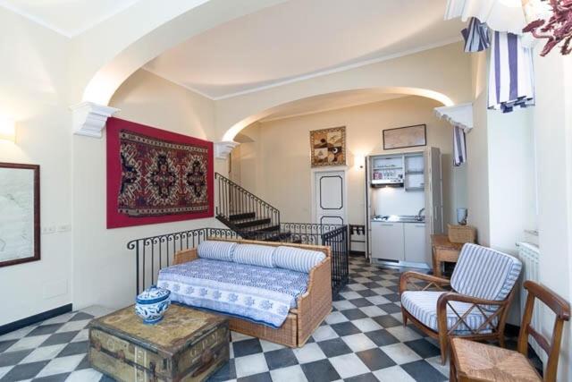 Апартаменты 2 Спальни, Castello Canevaro