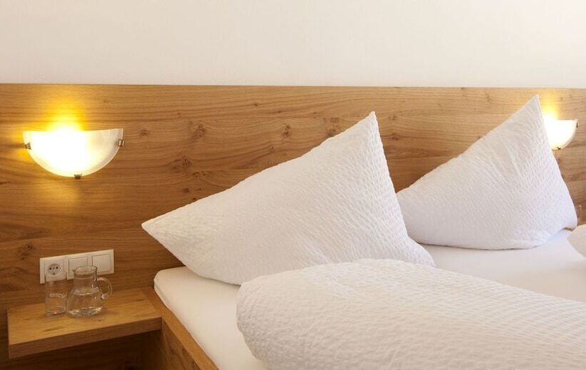 家庭间, Hochjochstöbli B&b Alpine Easy Stay