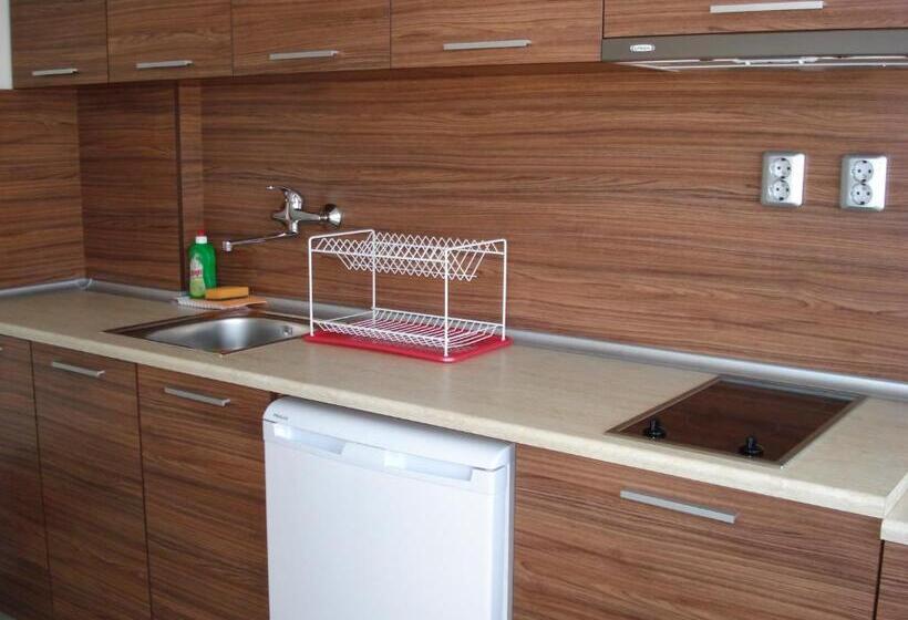 Апартаменты 2 Спальни Вид на Море, The Sunny Home Guesthouse