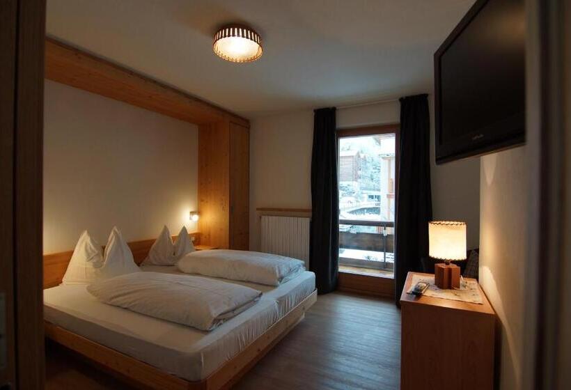 Студио Стандарт с Балконом, Residence La Planta