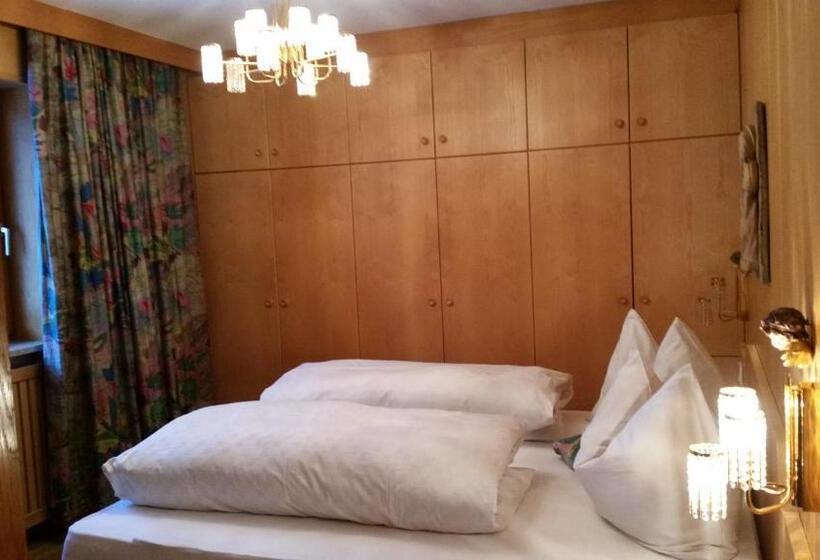 Апартаменты 1 Спальня Нижний Этаж, Residence La Planta