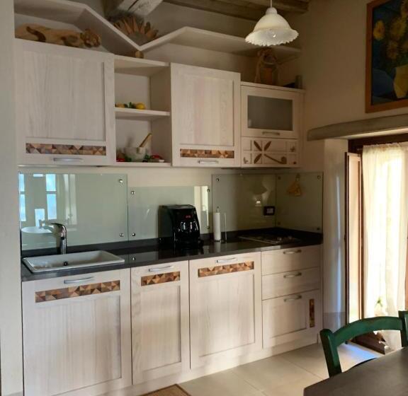 Студия Стандарт, Agriturismo Borgo Pirolino