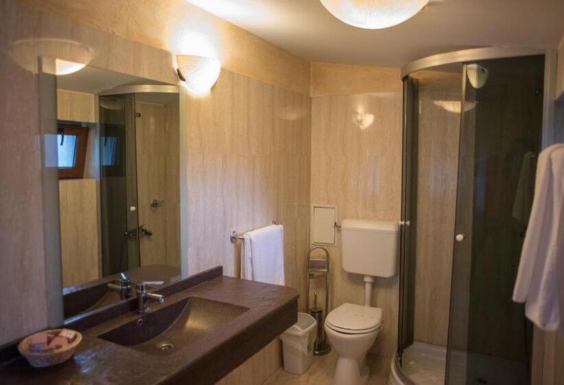 جناح, Cabana Schiori