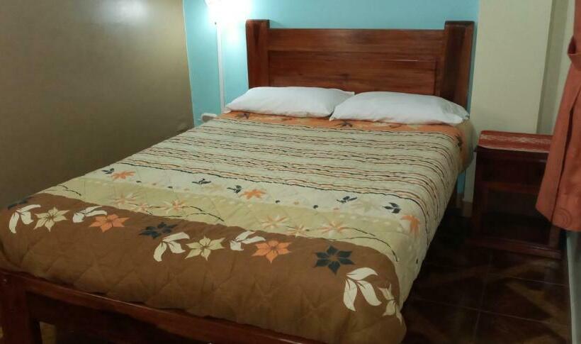 اتاق اکونومی, Hostal Otavalos Inn Hostel