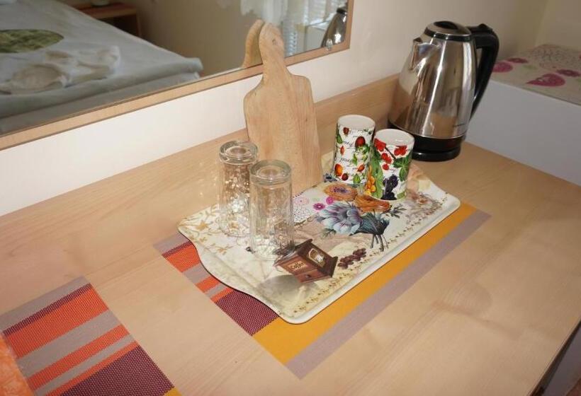 オーシャンビュースタンダードルーム, Borko Guest House