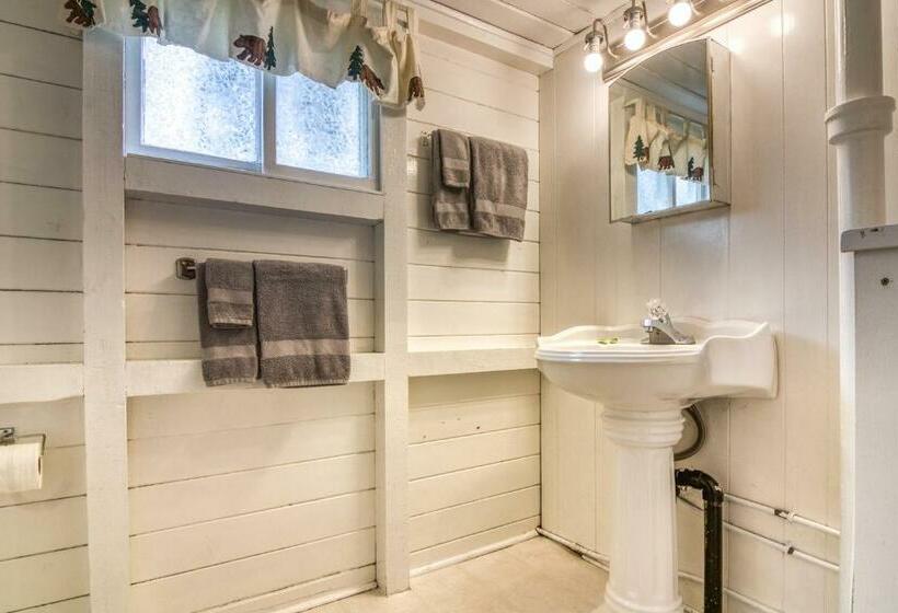 Дом 2 Спальни, Timbers Resort