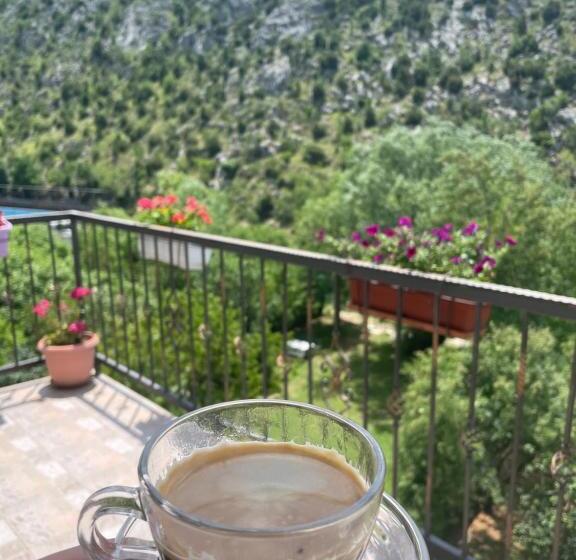اتاق استاندارد با بالکن, Villa Bašić