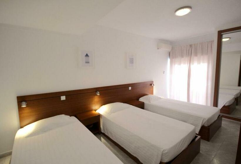 Трехместный Номер Стандарт с Балконом, Hospedaria Buganvilia Alvor